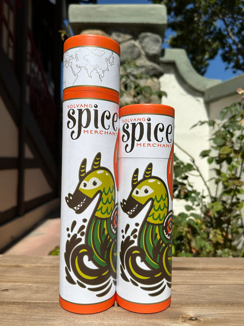 picture of both the sizes of the solvang spice gift tubes