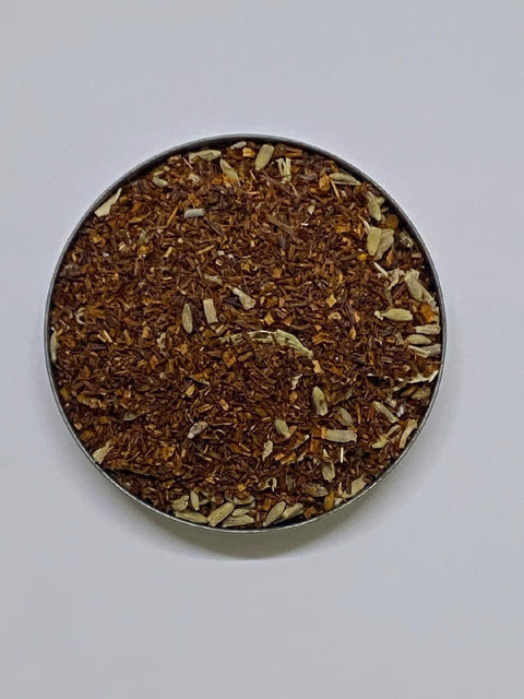 small round dish of Honey Lavender Spice loose leaf tea.