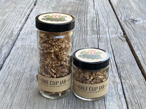 1 cup jar and 1/2 cup jar size options for Spicy chili crisp